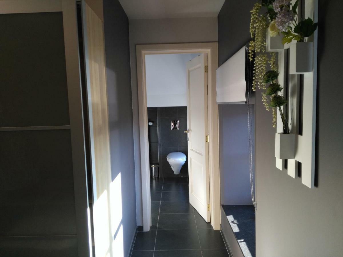 Les Sansonnets Hotel Vaux-sur-Sure Bagian luar foto